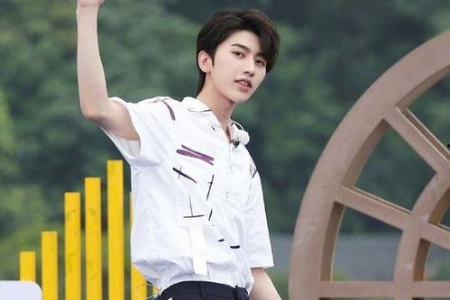 王大毛吃瓜视频大全集免费观看,免费观看，笑料横生，尽享欢乐时光  第2张